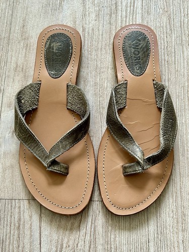 Works the holland brand - |,
